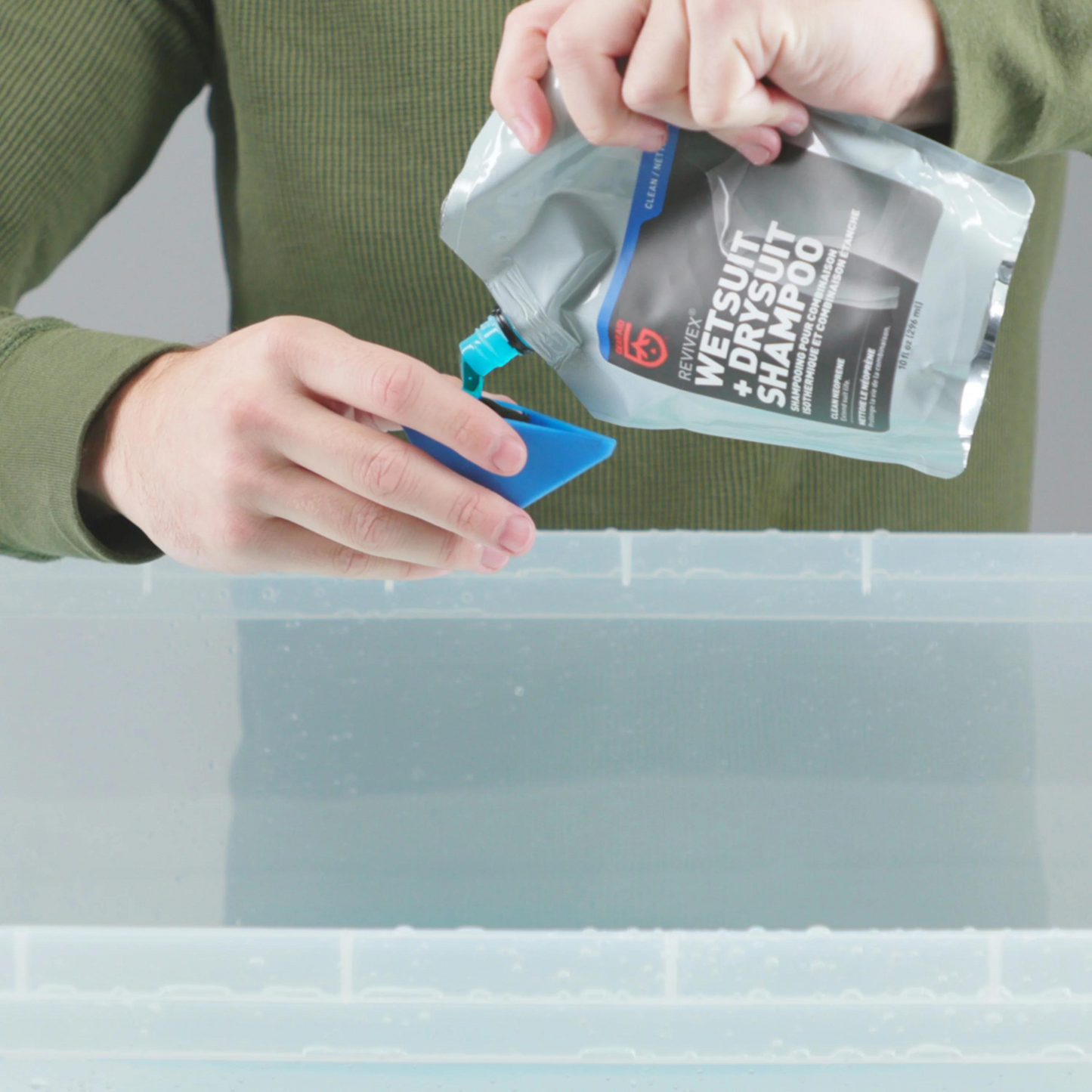 GEAR AID Revivex Wetsuit and Drysuit Shampoo